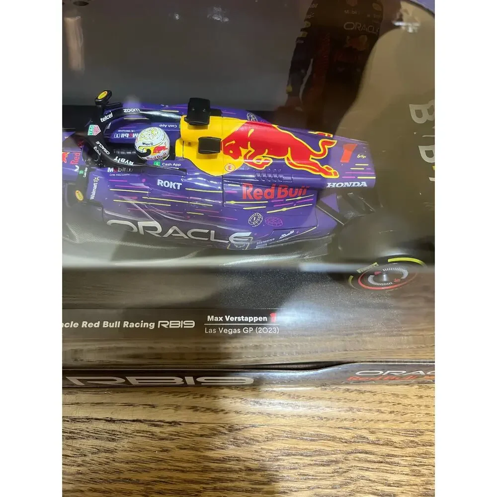 1:18 BBurago F1 Max Verstappen #1 Oracle Red Bull Racing RB19 2023 Las Vegas GP